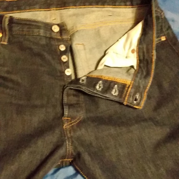 Levi Strauss and Co 501 40x 34 button fly jeans - Picture 4 of 4